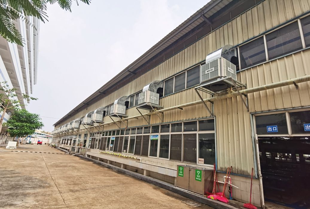 工業水冷環保空調為廠房降溫通風.jpg