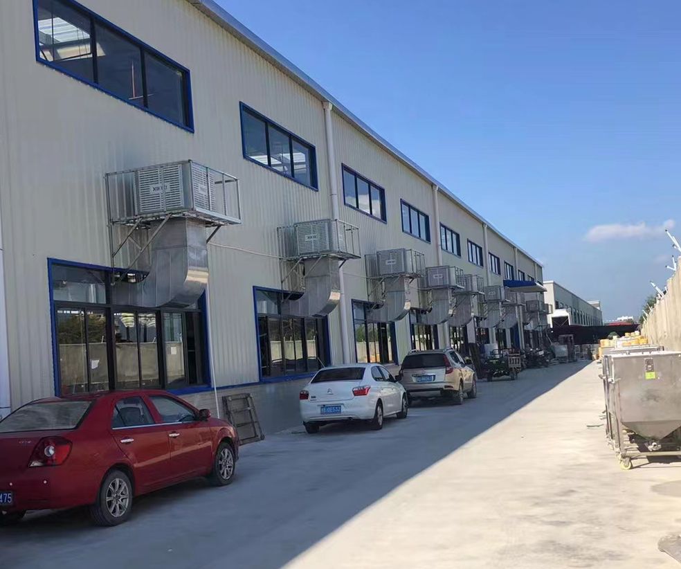 工業(yè)環(huán)保空調(diào)給廠房車間降溫通風(fēng).jpg 工業(yè)環(huán)保空調(diào)給廠房車間降溫通風(fēng).jpg